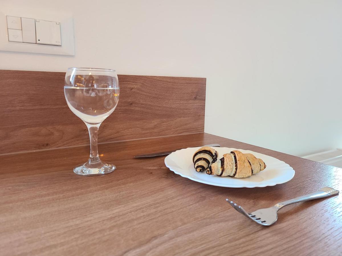 Modern 4-Star Luxury Apt - Wfh Ready, Free Parking Загреб Экстерьер фото
